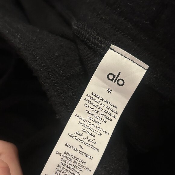 Alo Yoga Soho Sweatpant in Black - Picture 3 of 5